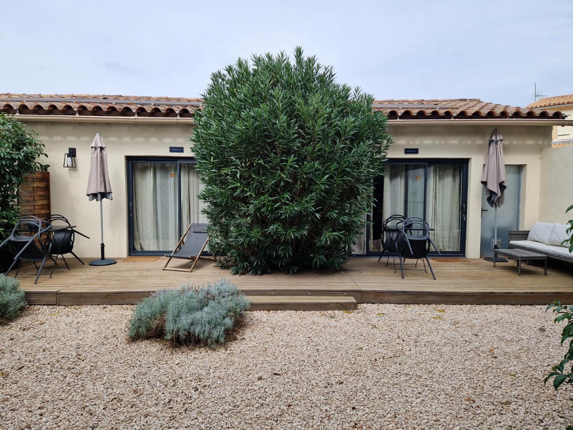 Mas Armelin Bed & Breakfast Tarascon Bagian luar foto