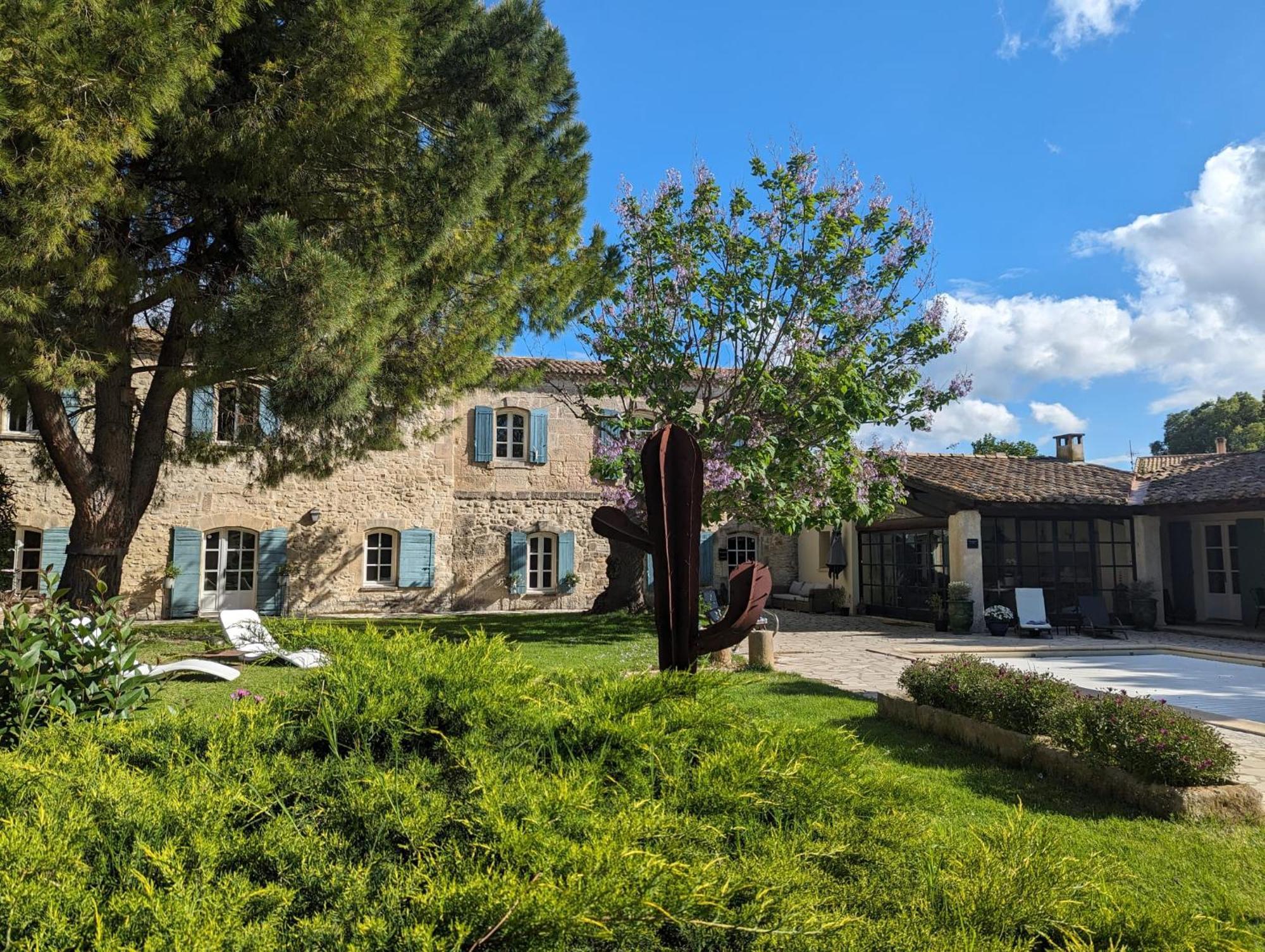 Mas Armelin Bed & Breakfast Tarascon Bagian luar foto